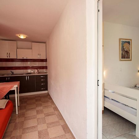 Mrkonjic Branko & Marija Apartmani Omiš Eksteriør billede