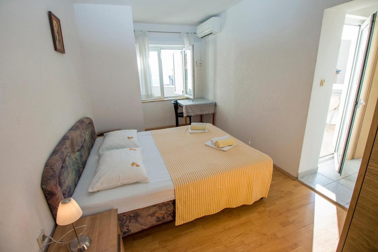 Mrkonjic Branko & Marija Apartmani Omiš Eksteriør billede