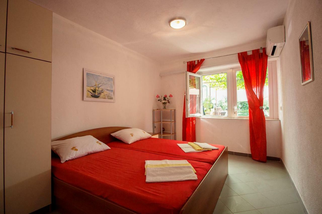 Mrkonjic Branko & Marija Apartmani Omiš Eksteriør billede