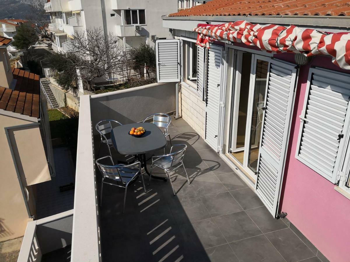 Mrkonjic Branko & Marija Apartmani Omiš Eksteriør billede