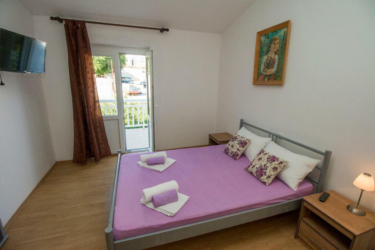 Mrkonjic Branko & Marija Apartmani Omiš Eksteriør billede