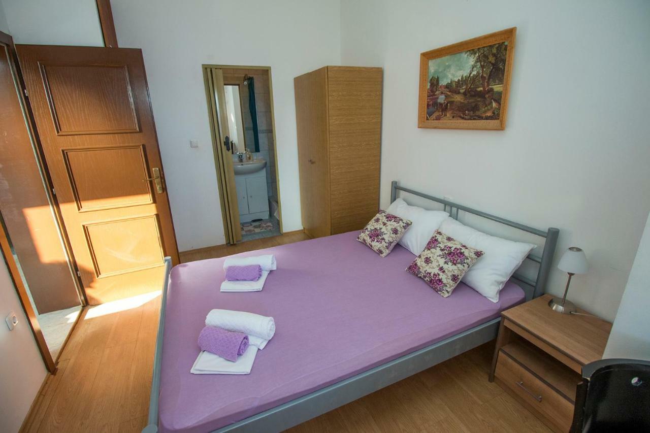 Mrkonjic Branko & Marija Apartmani Omiš Eksteriør billede