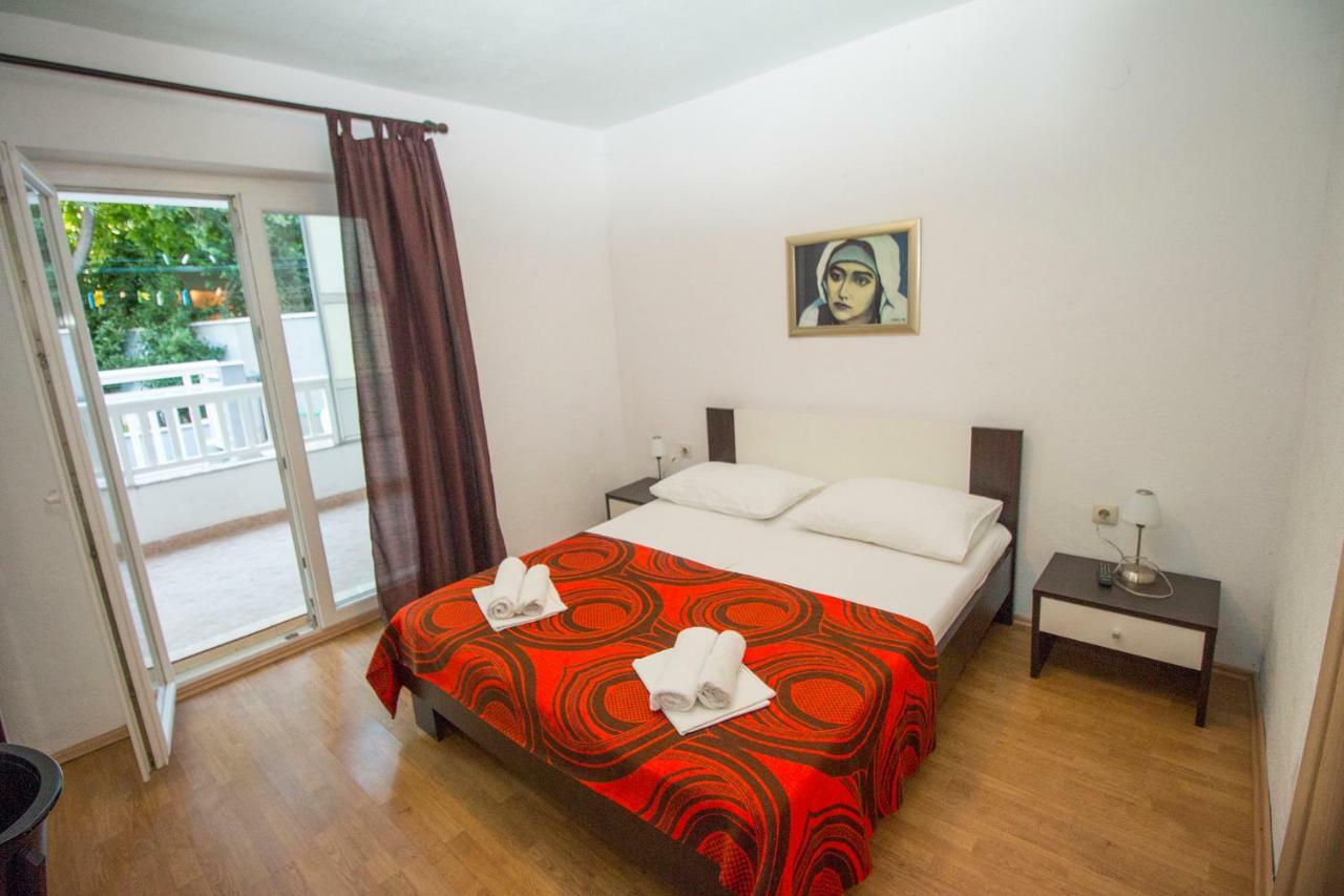 Mrkonjic Branko & Marija Apartmani Omiš Eksteriør billede