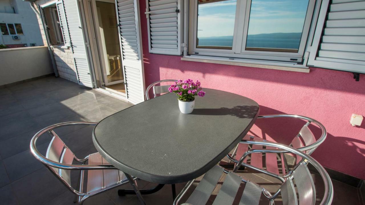 Mrkonjic Branko & Marija Apartmani Omiš Eksteriør billede